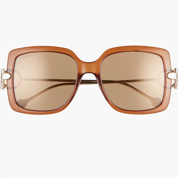 NWT Salvatore Ferragamo Gancio 55mm Square Tan and Gold Sunglasses - Picture 4 of 4